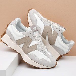 New Balance 327 Unisex Women 11 / Men 9.5  Sneakers Shoes Moonbeam driftwood tan